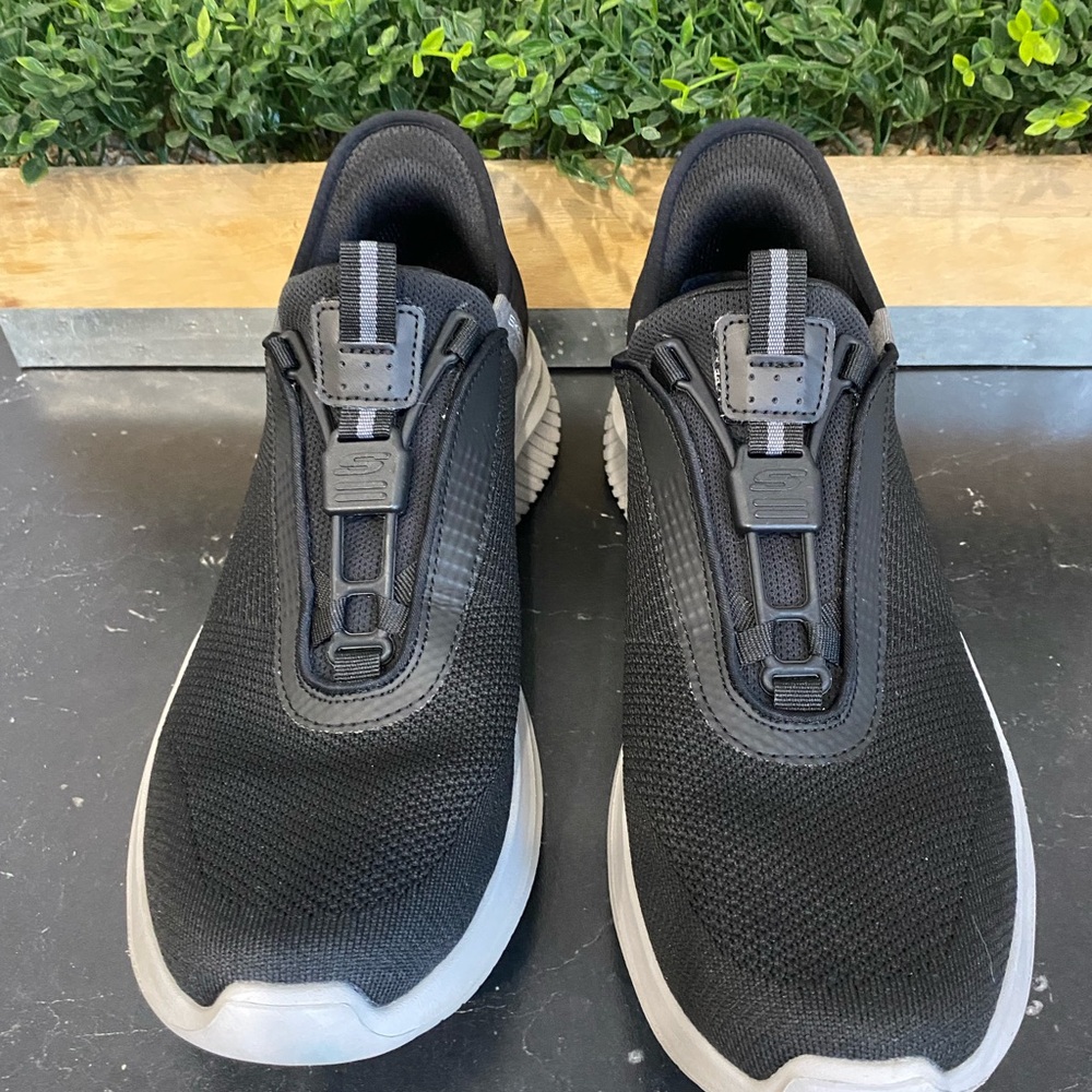 Men's Slip-On Athletic Sneakers - Black